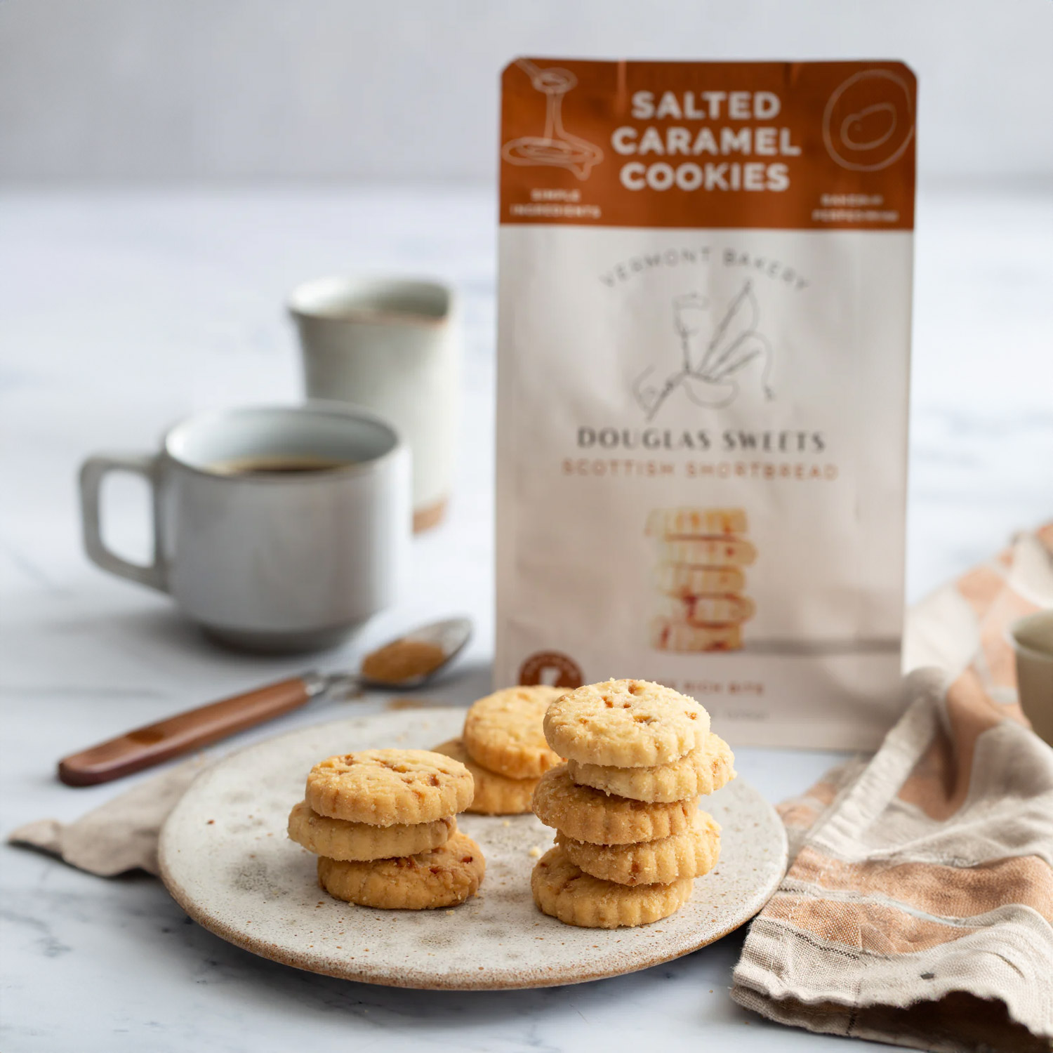 Douglas Sweets SALTED CARAMEL SHORTBREAD COOKIES - Image 2
